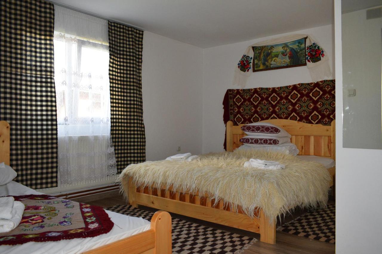 Casa Vladicu 호텔 Breb 외부 사진